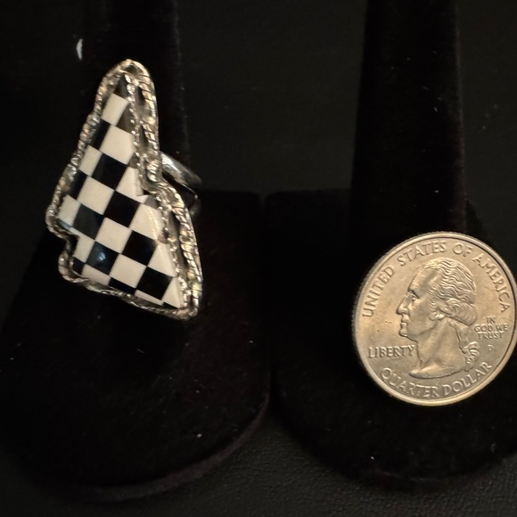 Checkered onyx and sterling silver lighting bolt Ring - Picture 4 of 6